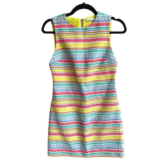 Alice + Olivia Dresses & Skirts - Alice + Olivia "Coley" Women's 0 Sleeveless Crewneck Aztec Shift Dress